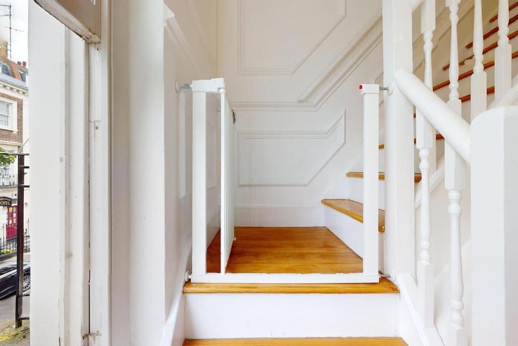 Case de vacanță -air Con- Premium House - Prime Location *